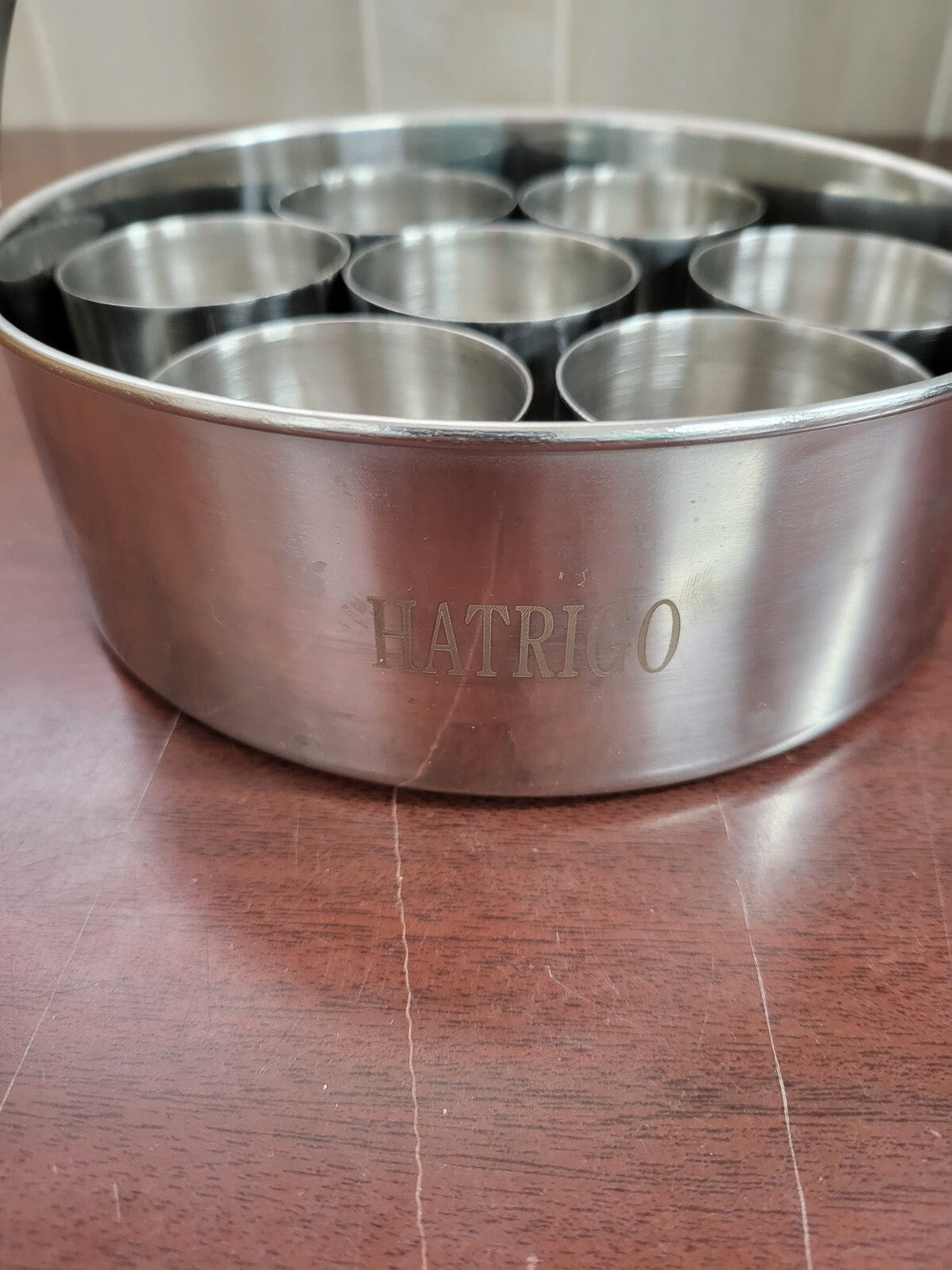 Hatrigo 9 pc Stainless Steel Cake Push Pan with 7 small cups & Handle 7"W x 2.5"