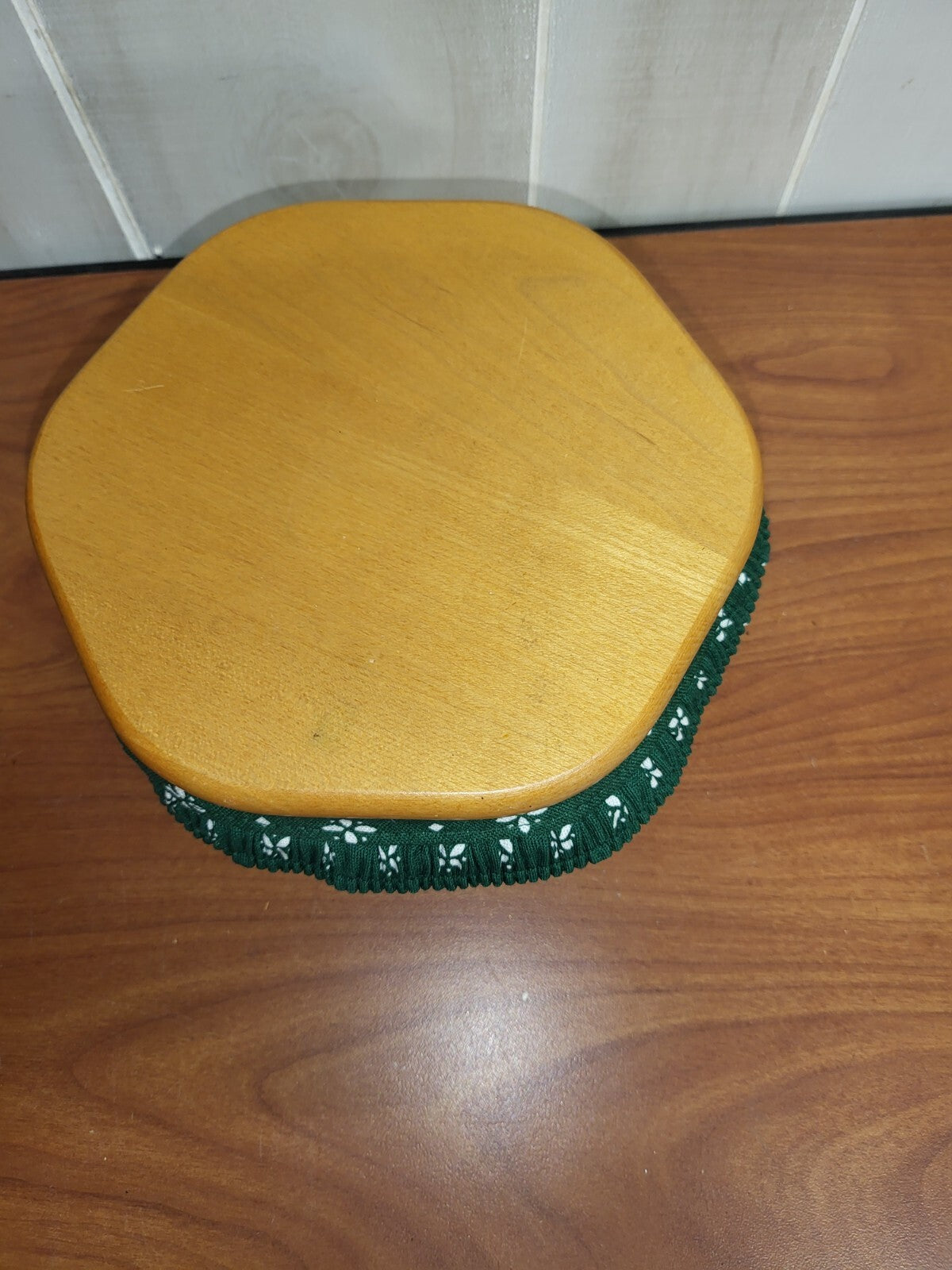 Longaberger Basket 1997 Hexagon 6.5" x 3.5"H Green Patterned Fabric Liner & Pl *