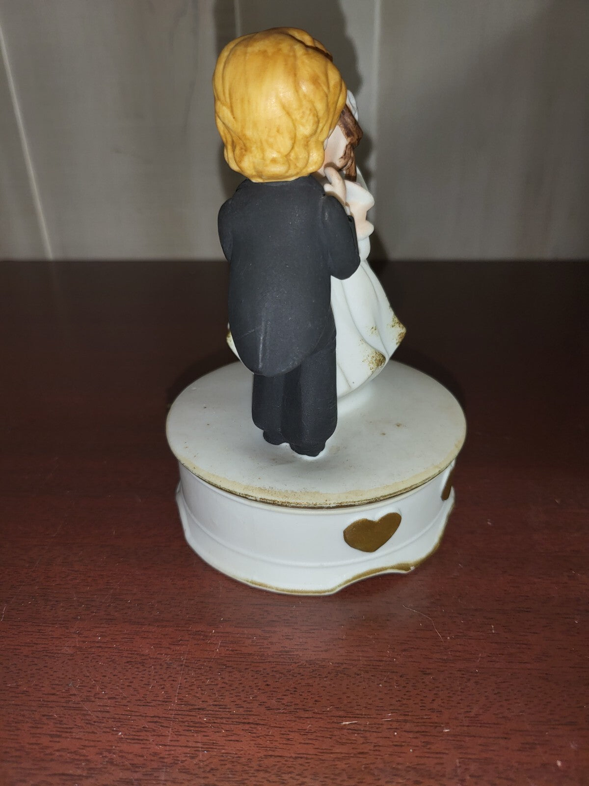 Lefton Musical Bride And Groom Dancing "Wedding March"  Ceramic 5.75"H  Cake Top