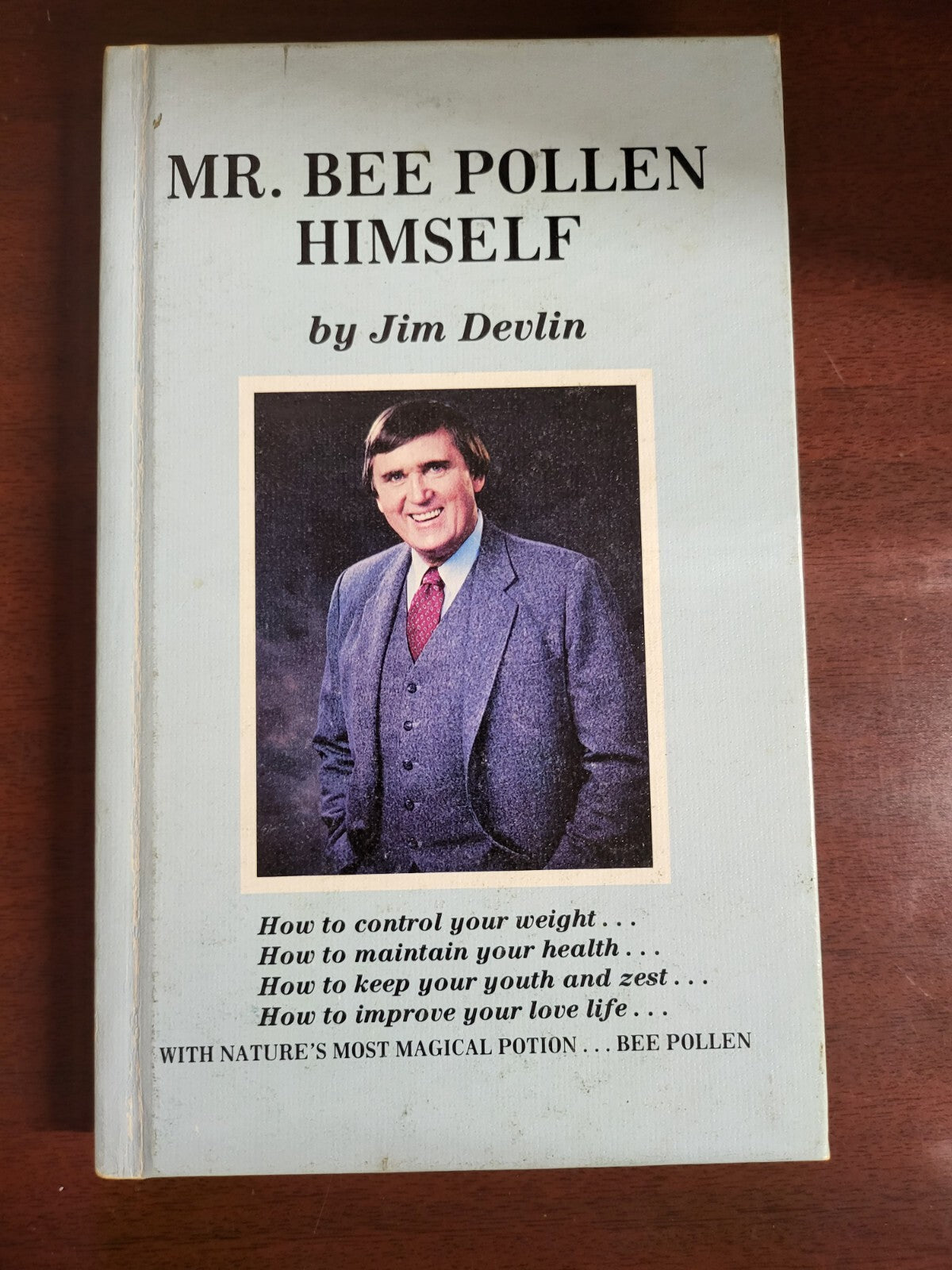 Book - Mr Bee Pollen Himself by Jim Devlin   ~ Autographed Copy   1982   #2644