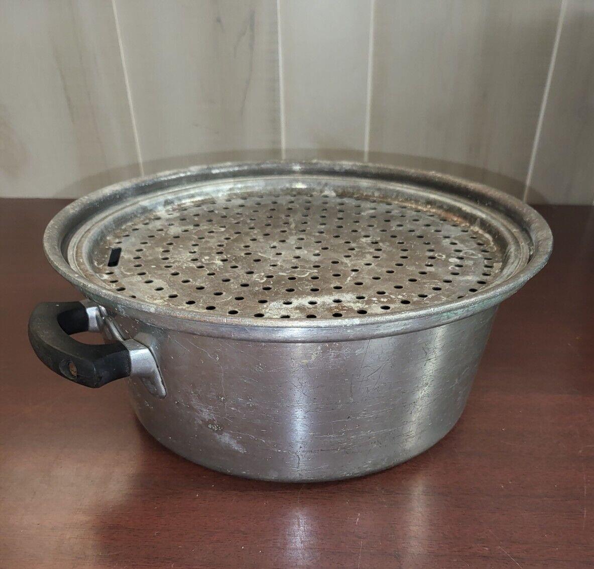 Vintage Wear-Ever Aluminum Pan Dutch Oven Pot 1294 & Steamer Insert    11 x 4.5"