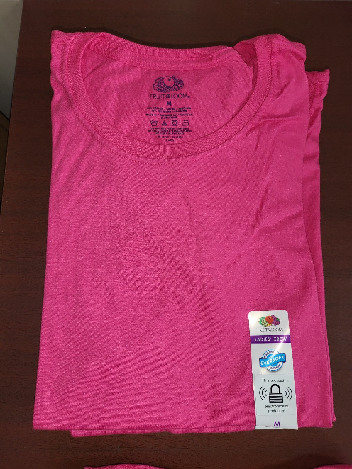 Fruit of the Loom  Ladies Crew Neck  T-Shirt  Cyber Pink size MEDIUM Cap Sleeve