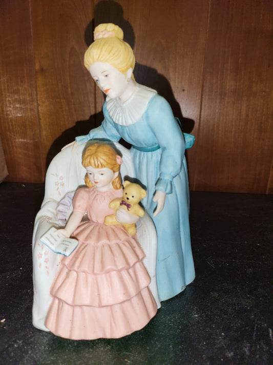 Home Interiors  Figurine  Ladies 8825-97 The Reading Lesson 7.5"H Ceramic