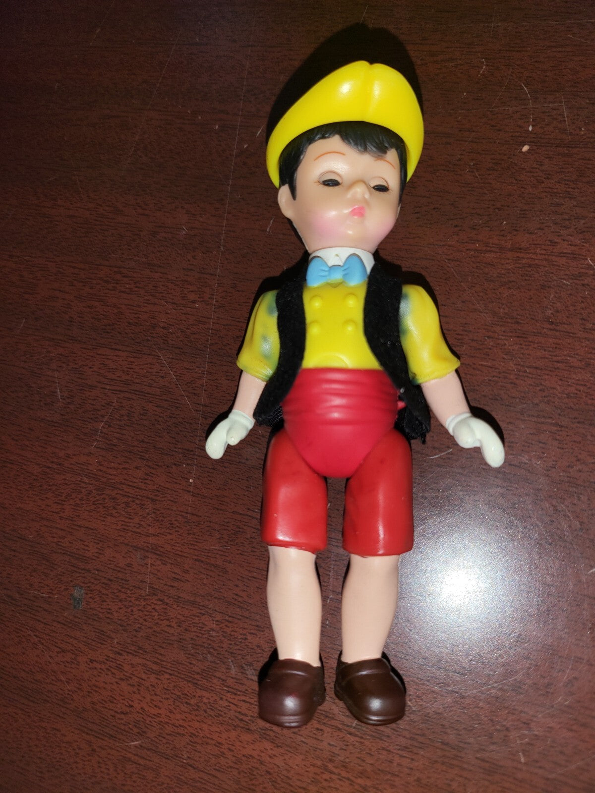 Madame Alexander Pinocchio Bow Doll 2004 McD 5.25"H #3071