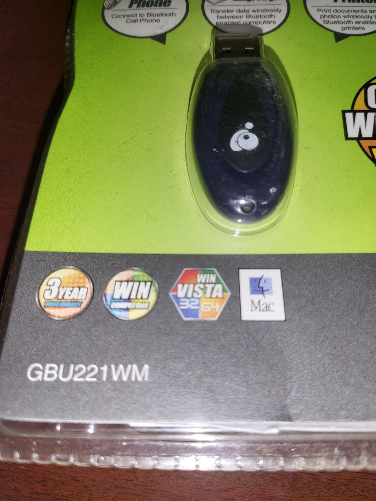 Bluetooth to USB Adapter Class II  NIP IOGear GBU221WM