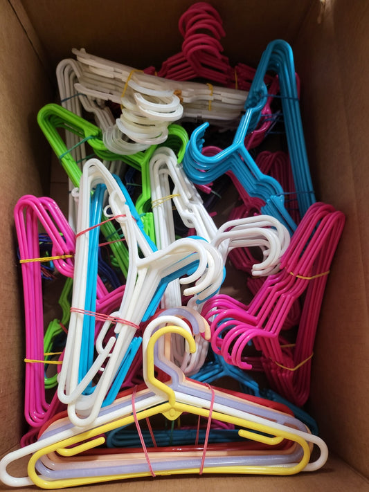 200 Kids size Hangers Plastic 11-15" Children's  Clothes Hangers