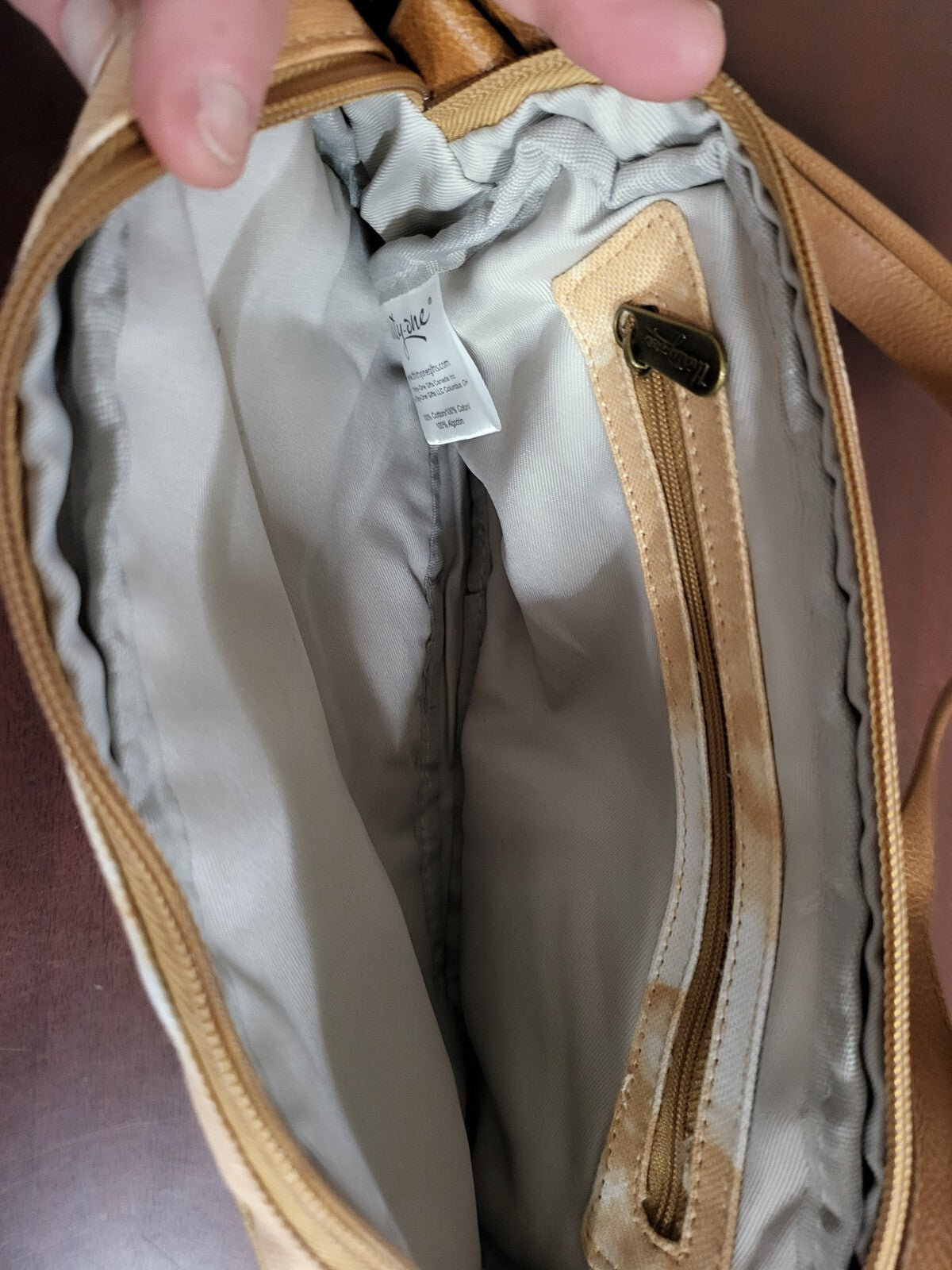 thirty-one All Zipped Up Crossbody Purse Fawn Tie Dye      pre-owned Exc Cond