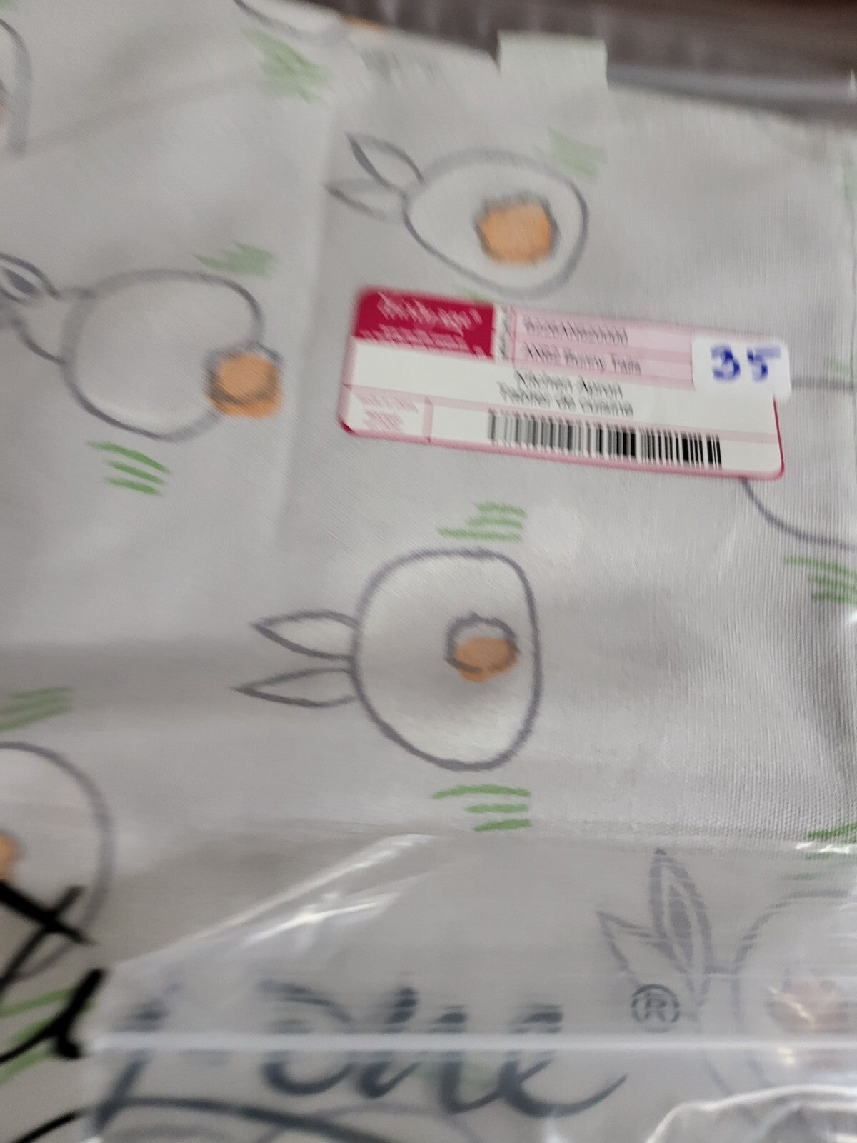 Thirty One Gifts Set  - Kitchen Apron & Tea Towel 2 pack Bunny Tails