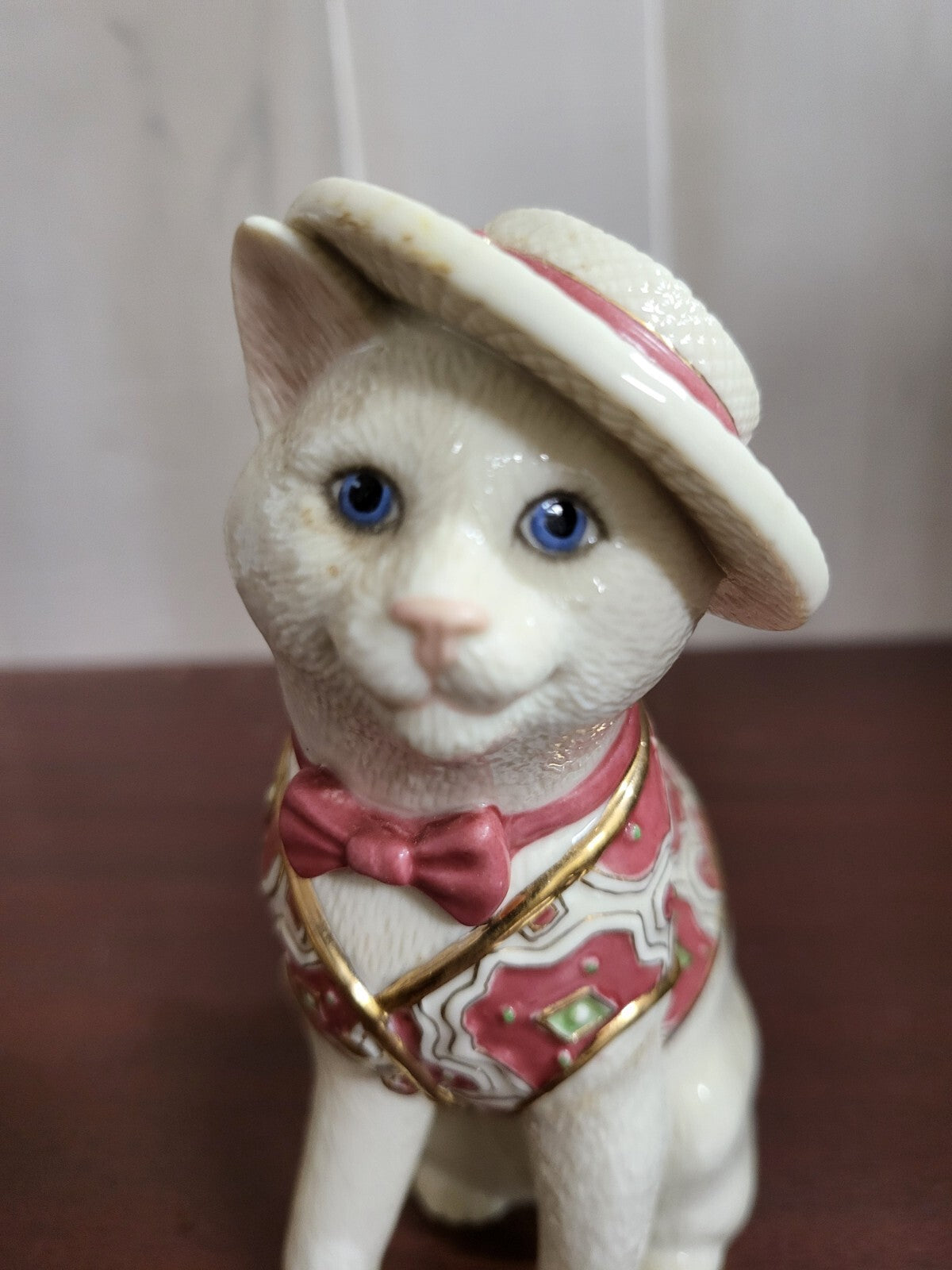 Vintage Lenox Parvaneh Cat Figurine  Perfect Day For A Picnic ~6"H Hat Tie & Ves