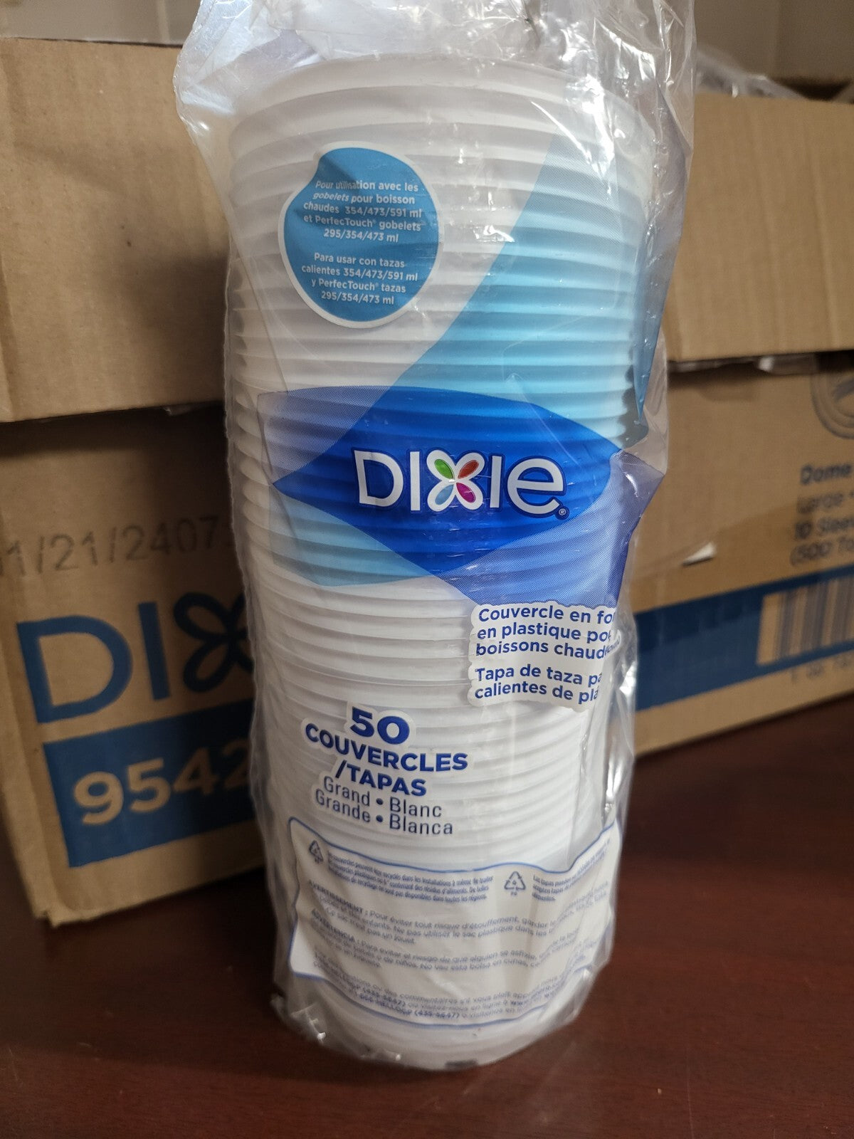 Dixie Dome Plastic Hot Cup Lid 500 ct White Large 3.5"  Sip Through 9542500DX