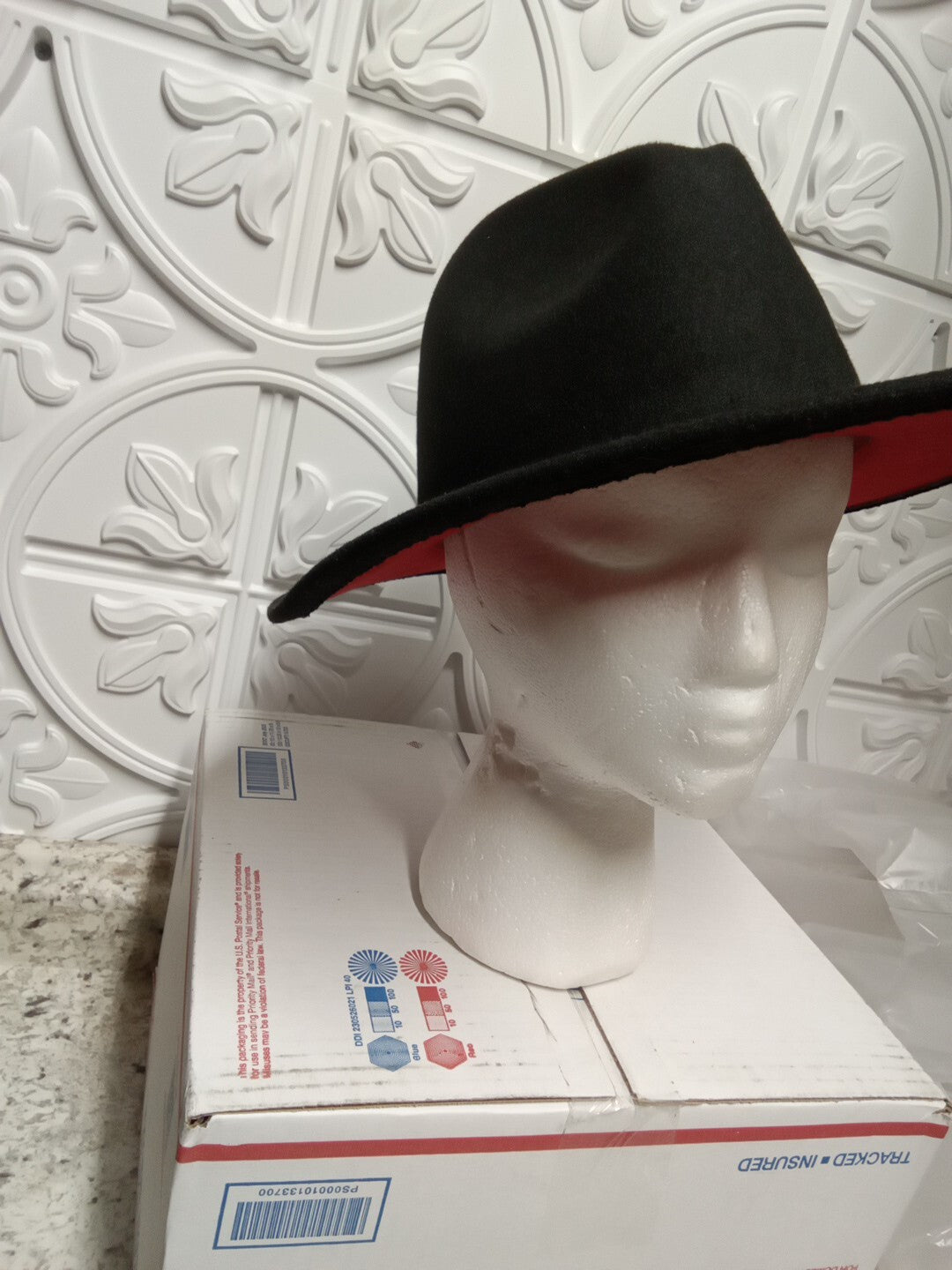 KENDALL & KYLIE Hat Fedora Black Red Lining Ivory Tortoiseshell Chain One Size