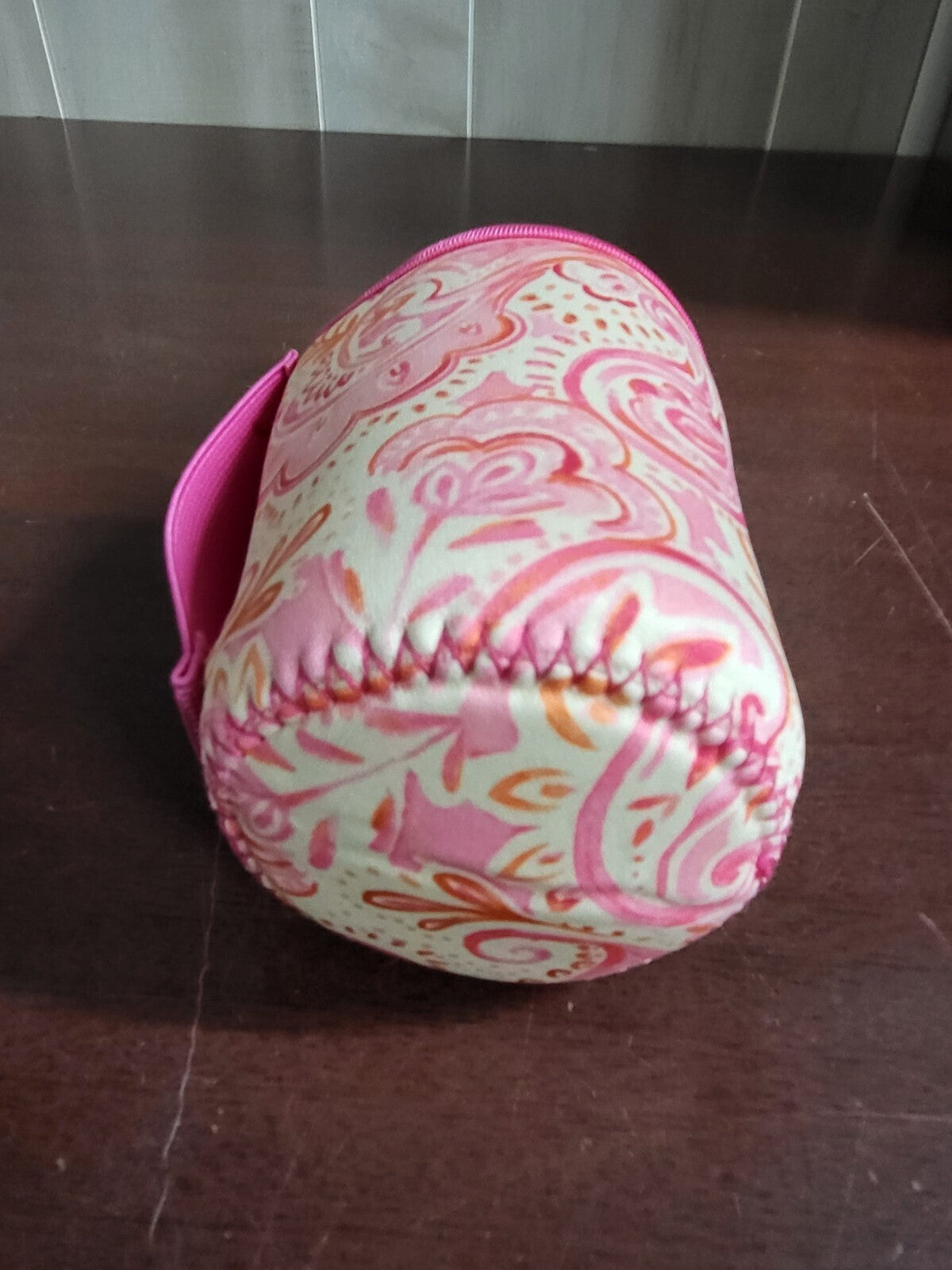 thirty-one Handle Koozie Pink Painted Paisley  Fits 12oz Beer or Soda can