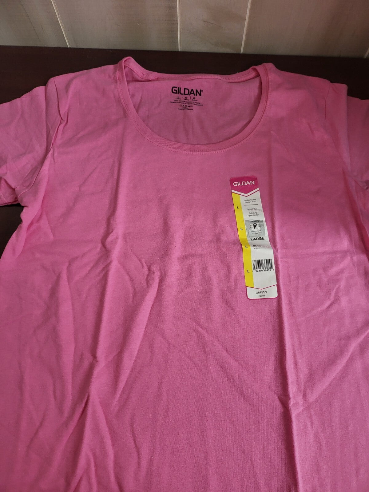 Gildan  Ladies Top  LARGE T-Shirt Scoop Neck Azalea Pink  NWT