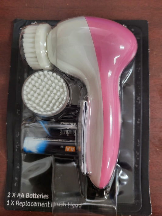 Facial Beauty Brush Face Scrubber ~ Replacement Head & Batteries Incl NIP
