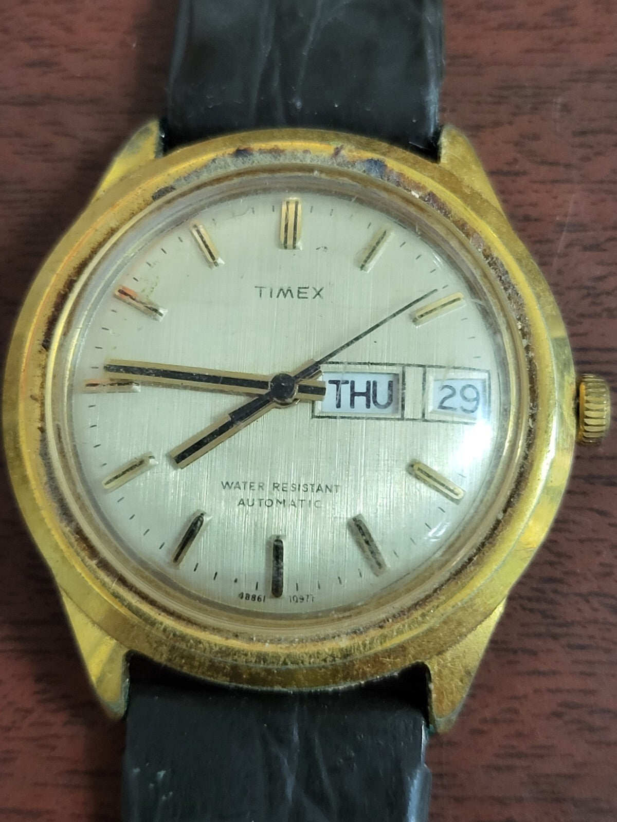 Vintage Timex Automatic Wrist Watch Day / Date Complication Runs #147