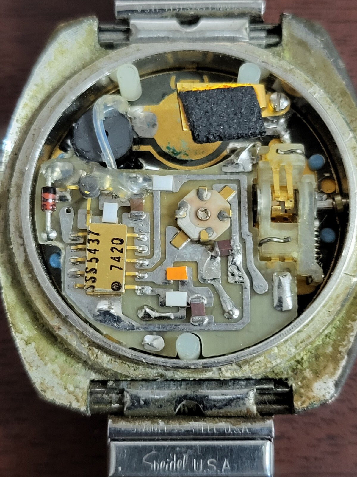 Vintage Croton Terrestrial Mens Wrist Watch Quartz Digital Non-Running #170 *