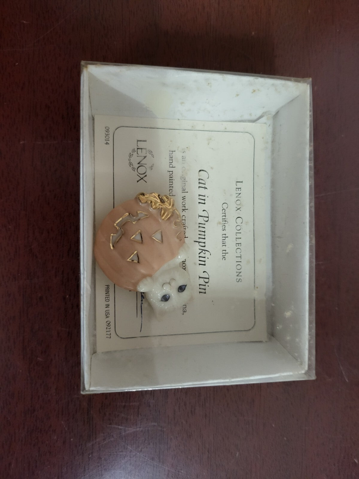 Lenox Cat in Pumpkin Pin Ivory China & 24 karat Gold & Certificate 1.5"H  #155