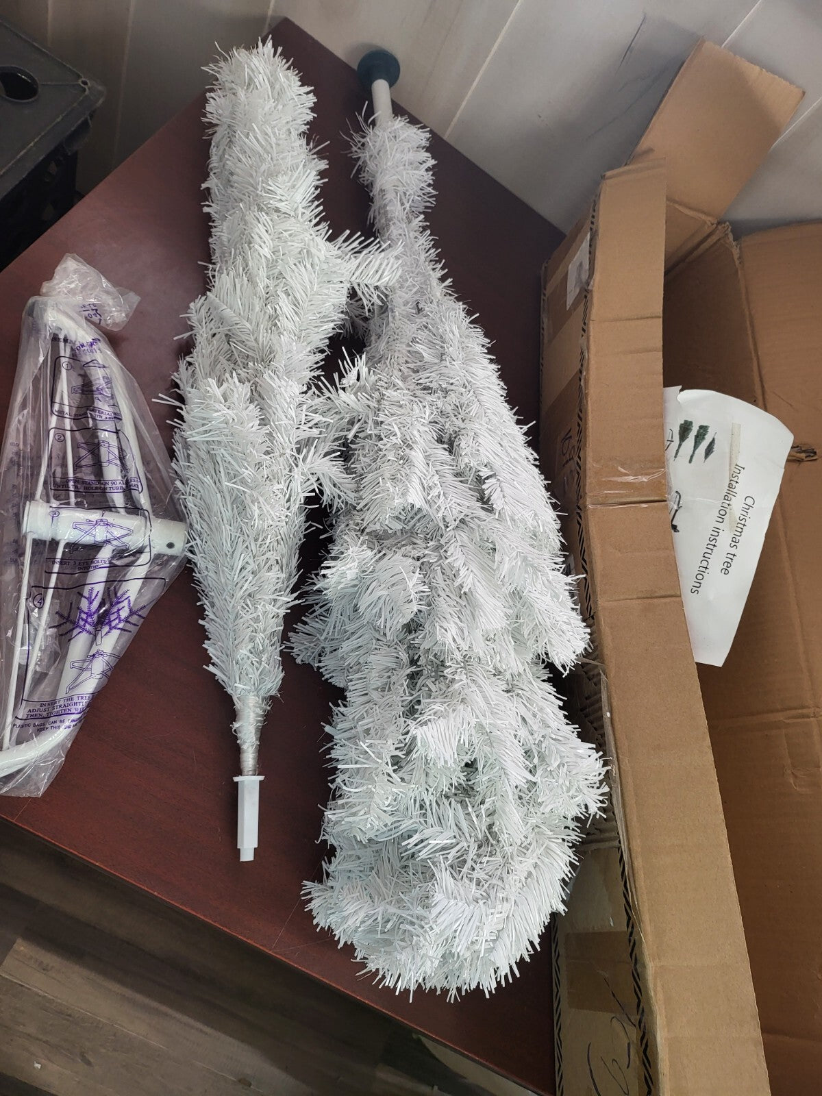 5 ft Artificial Bright White Christmas Tree & Stand NIOB