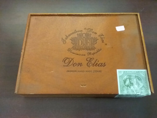 Vintage Cigar Box Don Elias Jabacalera Dominican  craft supply  Vintage
