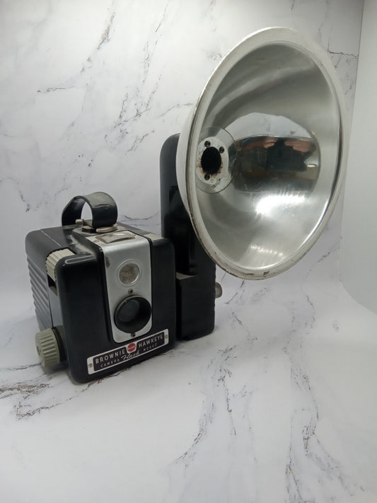 Vintage Kodak Brownie Hawkeye Camera Flash Model & Kodalite Super M 40- UNTESTED